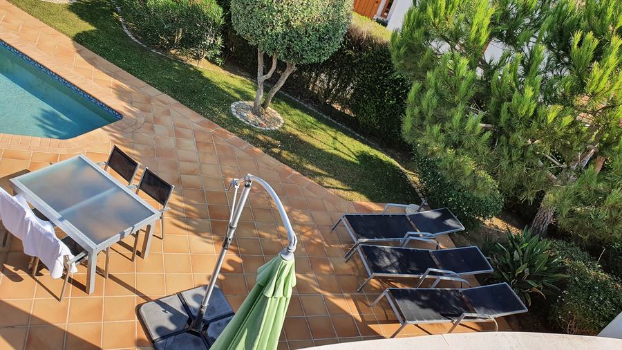 Terrasse mit Pool